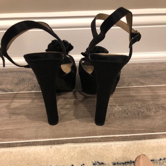 Heels - Picture 4 of 4